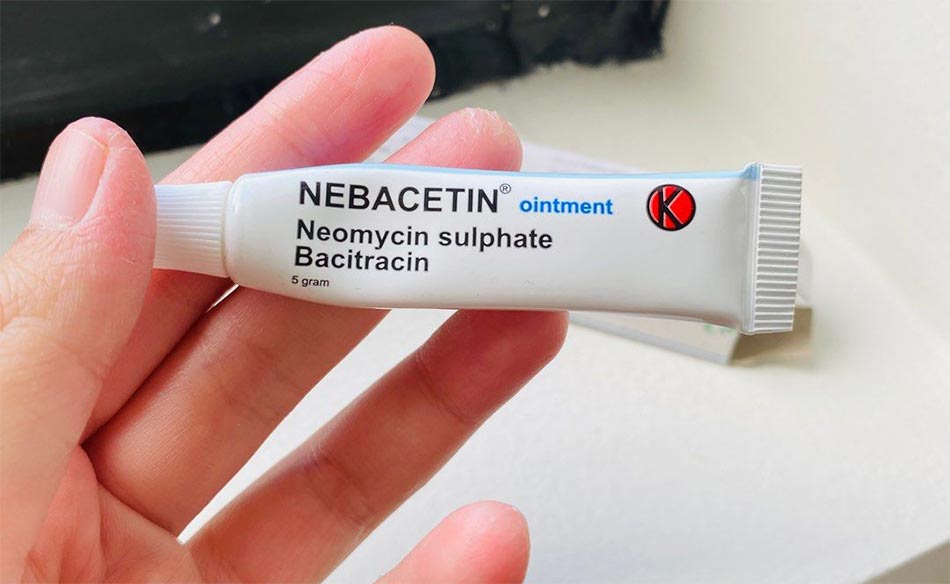 Perbedaan Nebacetin Salep dan Powder